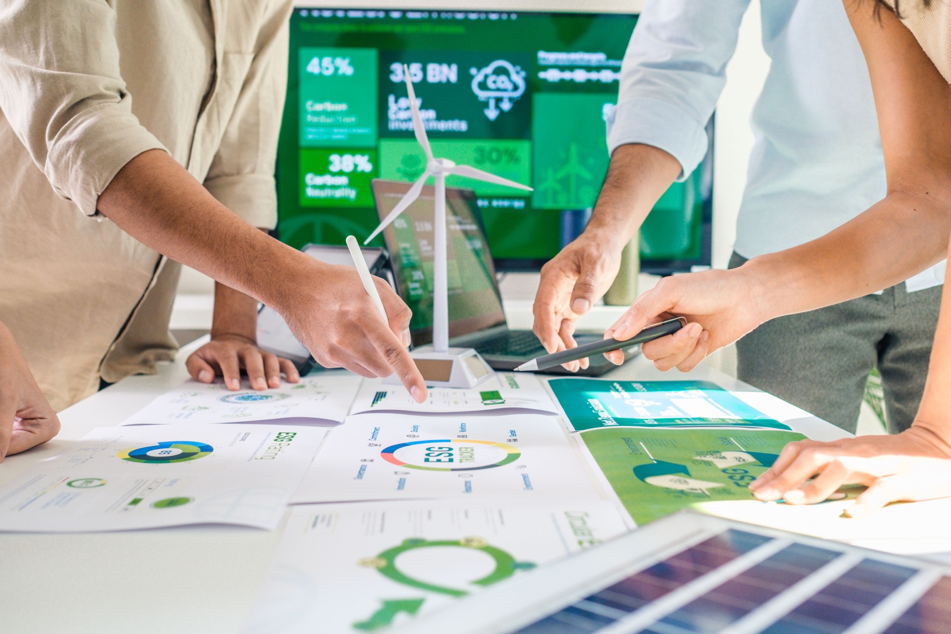 Pianificazione economico-finanziaria Consulenza finanziaria aziendale Analisi economico-finanziaria Gestione finanziaria d'impresa Pianificazione strategica finanziaria Ottimizzazione finanziaria aziendale Controllo di gestione e budgeting Previsione economico-finanziaria Strumenti per la gestione finanziaria Supporto finanziario per PMI